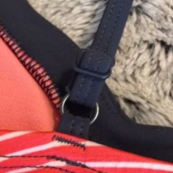 Sporty Women's Nike Tankini Vneck Top - Picture 5 of 8